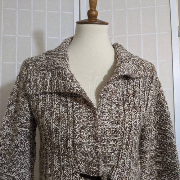 Vintage 70s chunky knit long cardigan sweater - Picture 4 of 9
